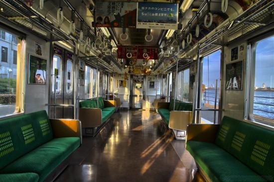 面白い駅があるって聞いたから行ってきた_4194303