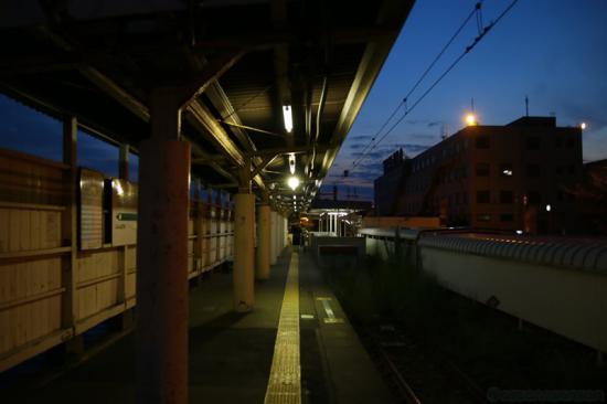 面白い駅があるって聞いたから行ってきた_34359738367