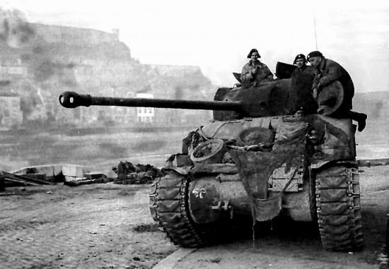 軍事画像を貼っていく_1.8092513943331E+75