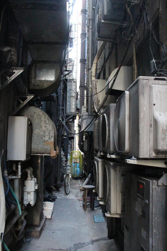 【サイバーパンク】歌舞伎町の路地裏の写真貼ってく【禁断の現場に行ってきた!!】_8388607