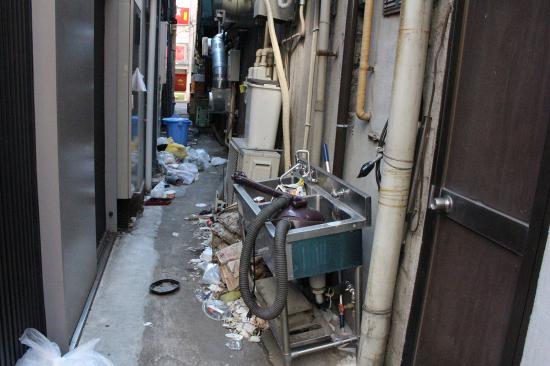 【サイバーパンク】歌舞伎町の路地裏の写真貼ってく【禁断の現場に行ってきた!!】_9223372036854775807