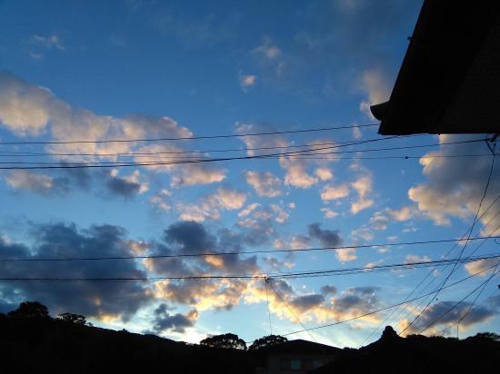 この1年で撮った雲画像を投稿する_35184372088831