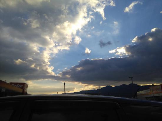 この1年で撮った雲画像を投稿する_1.2676506002282E+30