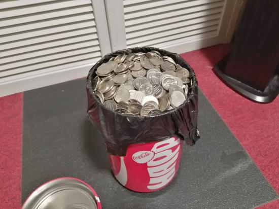 15年くらい貯めた500円貯金箱開封する_70368744177663